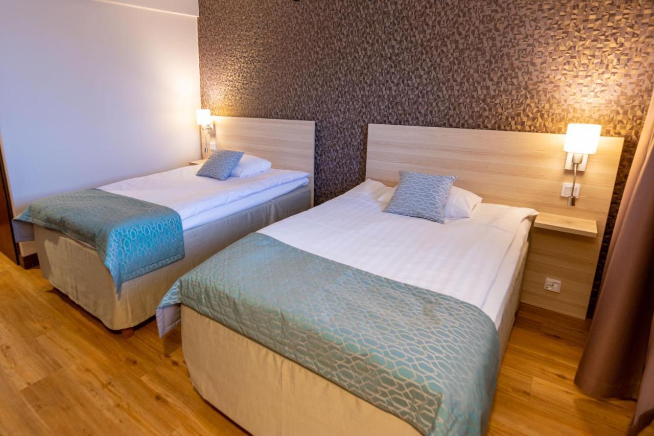 Hotel Kivitasku Kaarina Esterno foto