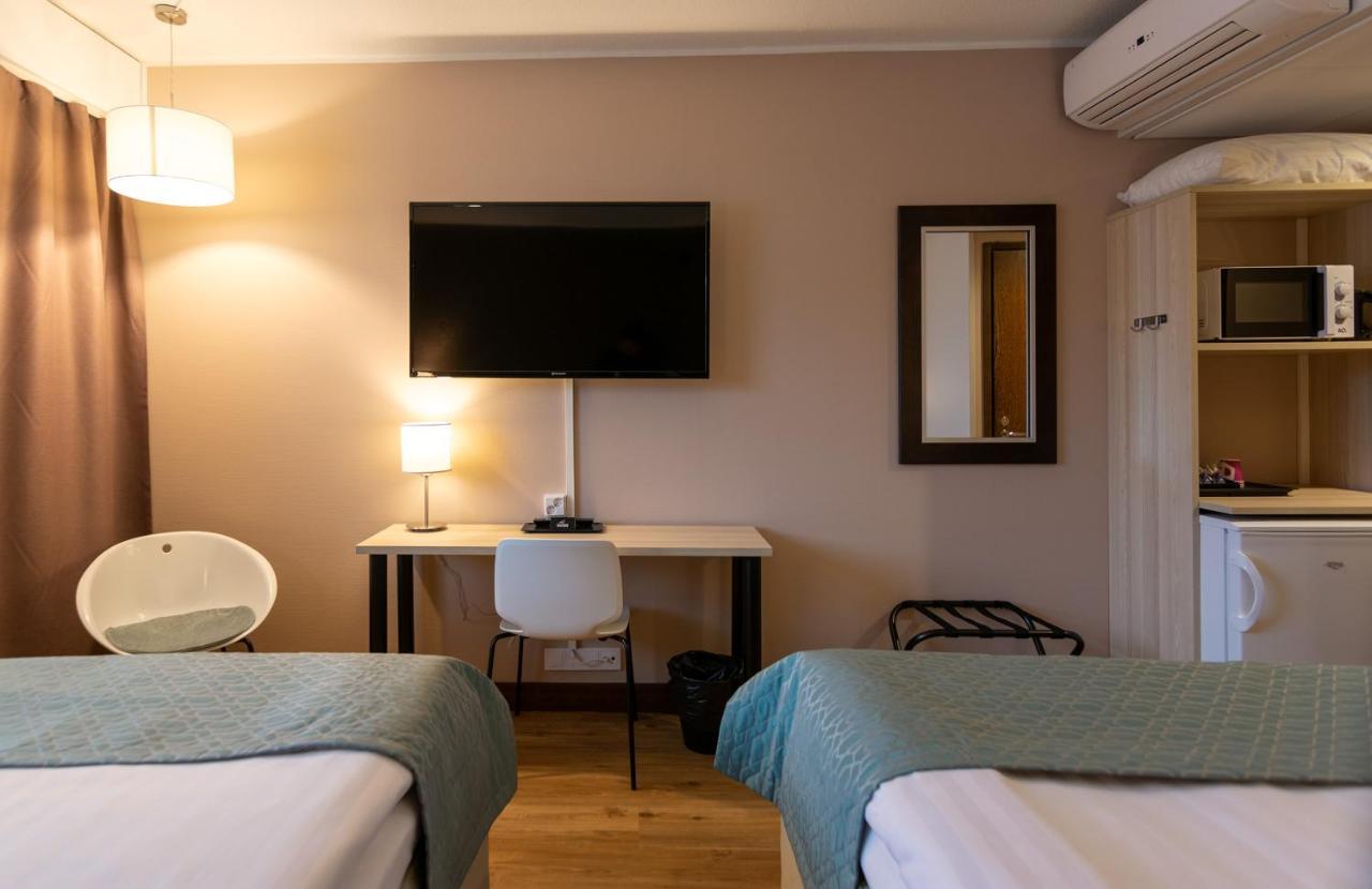Hotel Kivitasku Kaarina Esterno foto